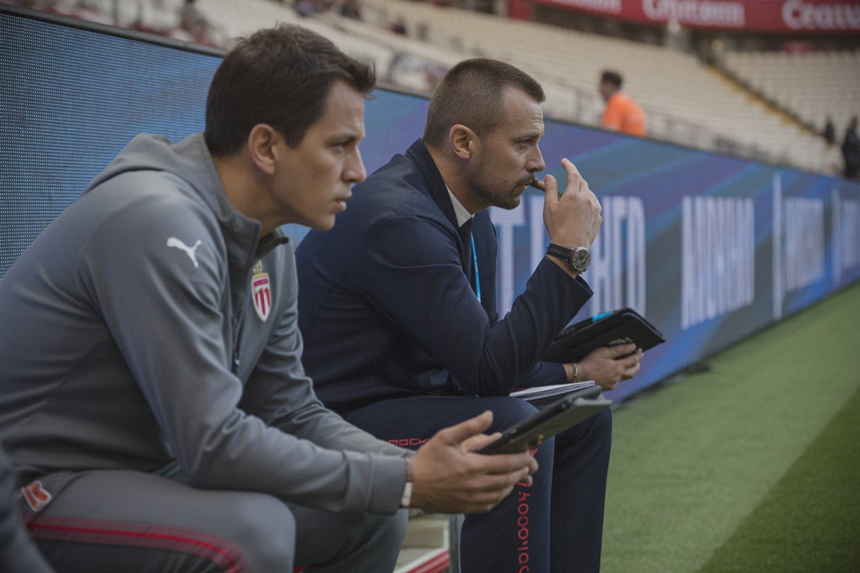 Banc monégasque et consignes avant le match retour à domicile