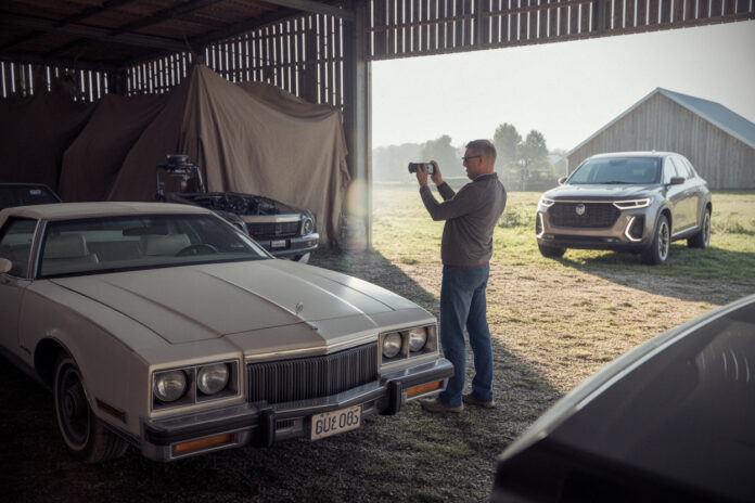 70e852ba52880e8b Une grange pleine de classiques rares, dont un prototype de Buick Riviera, relance la fièvre des barn finds